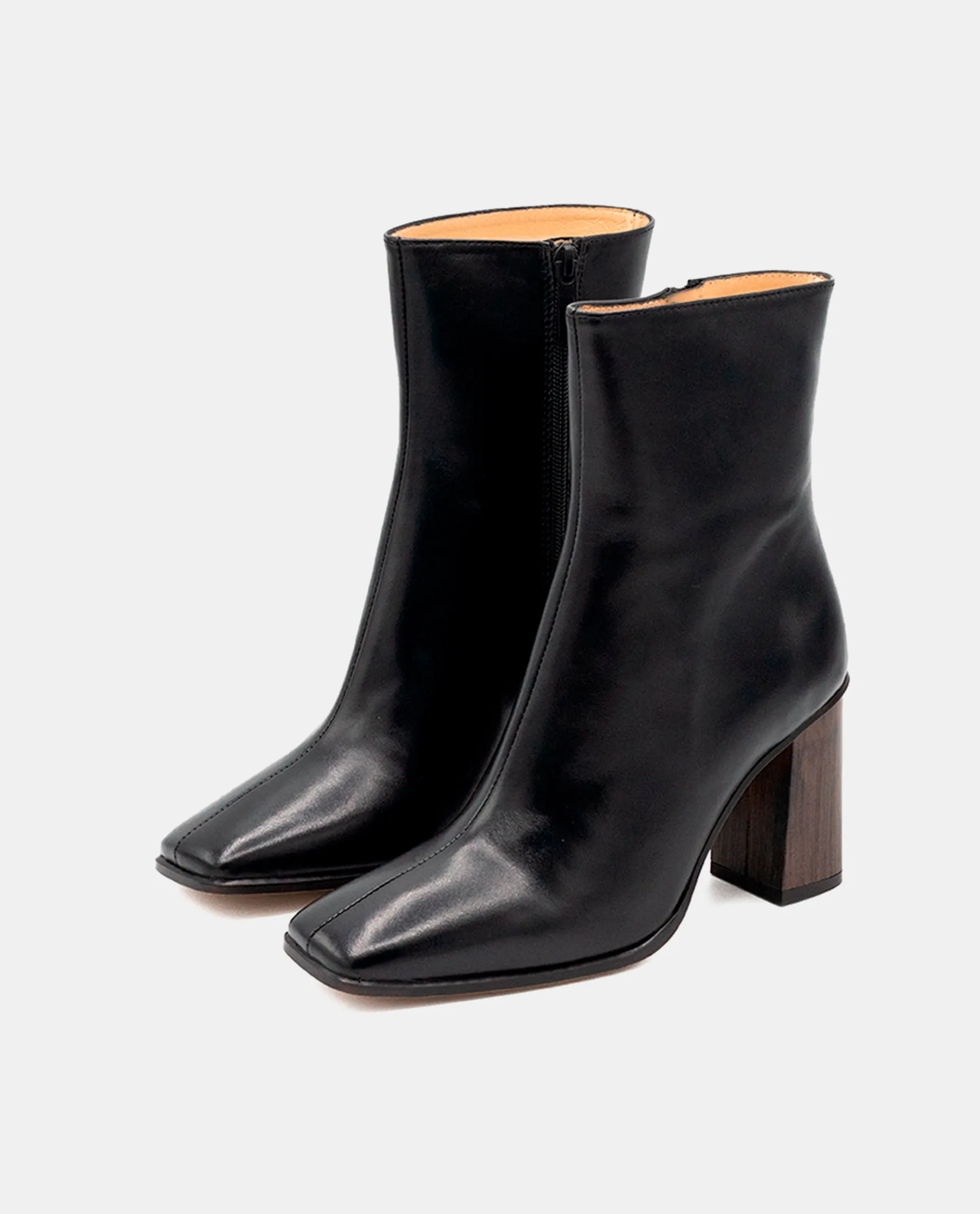 Eucalyptus Black Boots