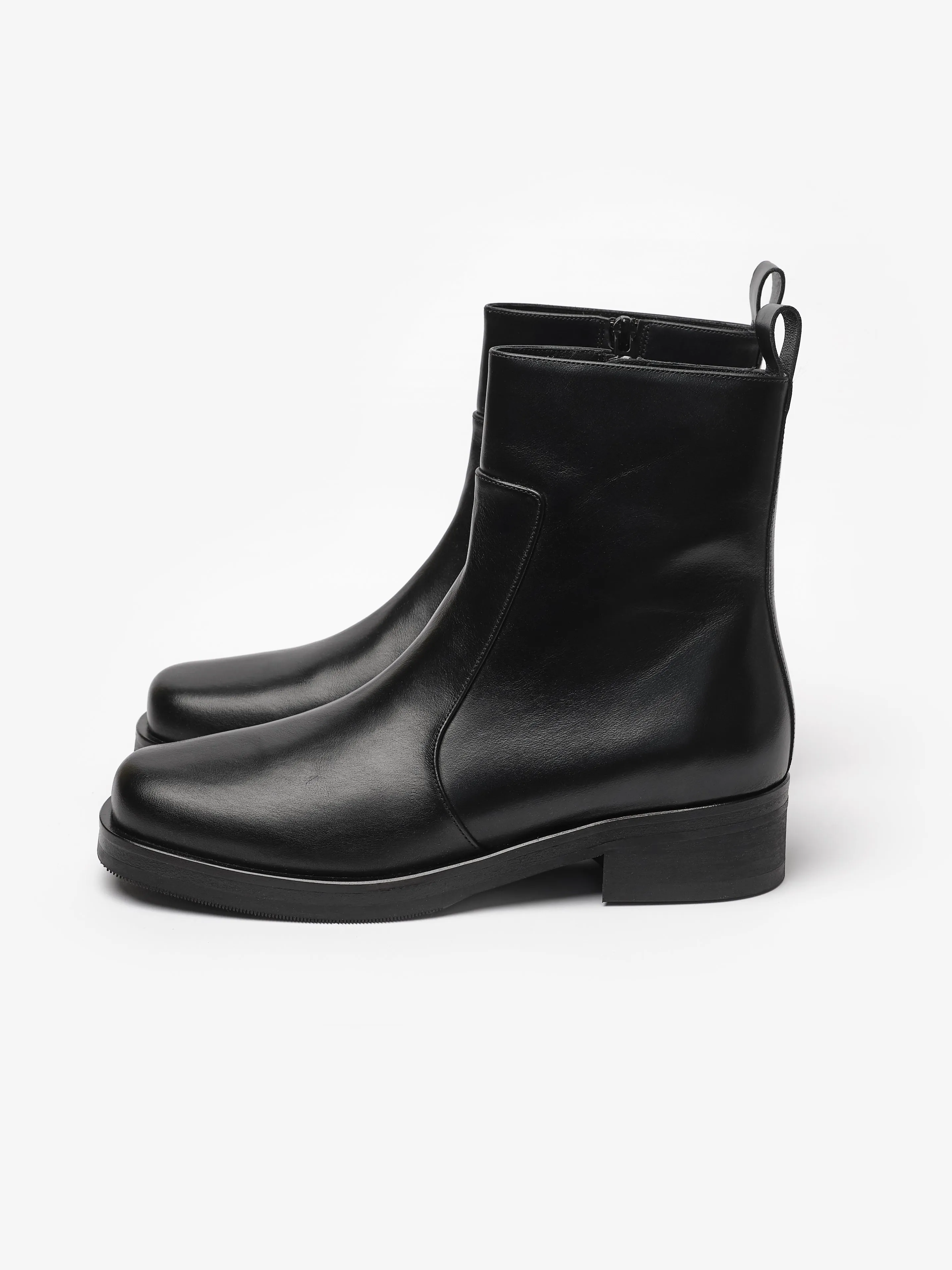 Women's Square Boot in Black